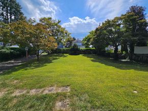 28 Cross Street, Locust Valley NY 11560