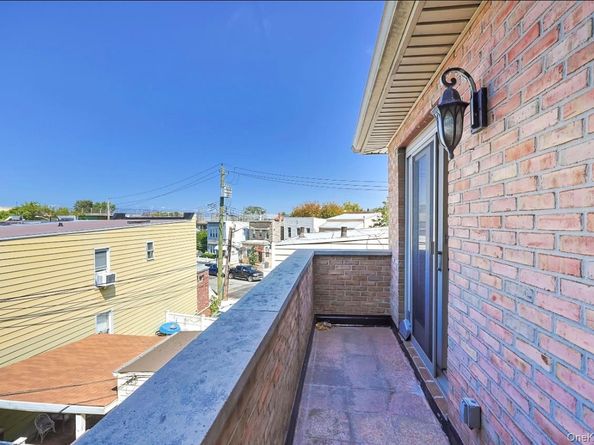 70-13 Caldwell Avenue, Maspeth NY 11378