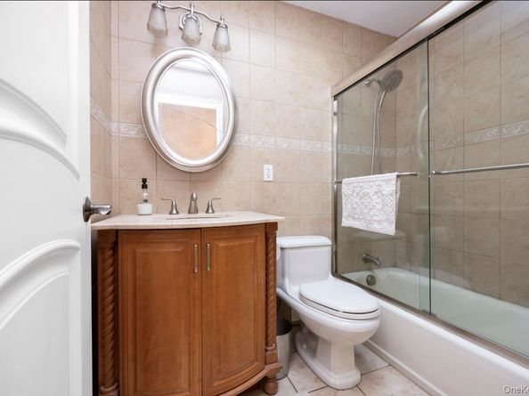 70-13 Caldwell Avenue, Maspeth NY 11378