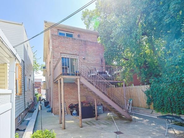 70-13 Caldwell Avenue, Maspeth NY 11378