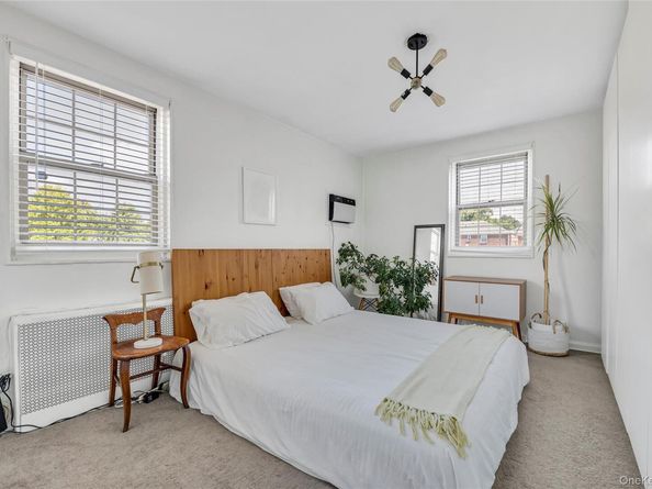 211-11 73 Avenue B, Bayside NY 11364