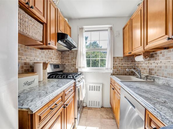 211-11 73 Avenue B, Bayside NY 11364