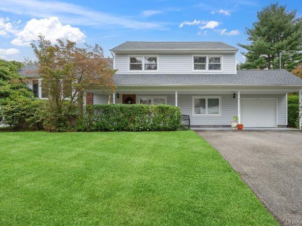 8 Duke Place, Glen Cove NY 11542