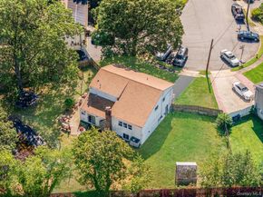23 Caroline Court, North Babylon NY 11703
