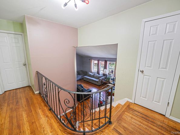 23 Caroline Court, North Babylon NY 11703