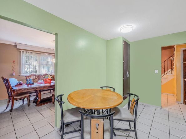 23 Caroline Court, North Babylon NY 11703