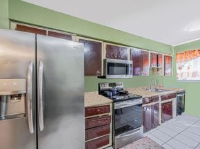 23 Caroline Court, North Babylon NY 11703