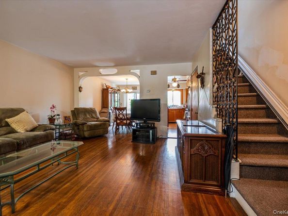 248 Throggs Neck Boulevard, Bronx NY 10465