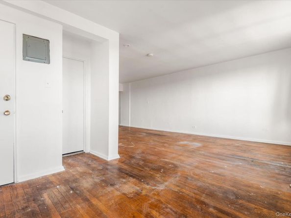 34-43 60 Street 4L, Woodside NY 11377
