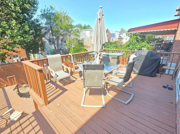 2553 Fish Avenue, Bronx NY 10469