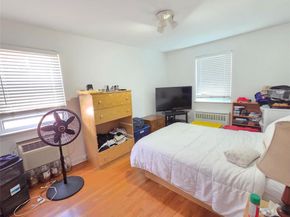 2553 Fish Avenue, Bronx NY 10469