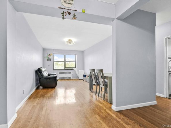 28-08 141st Street 4C, Flushing NY 11354