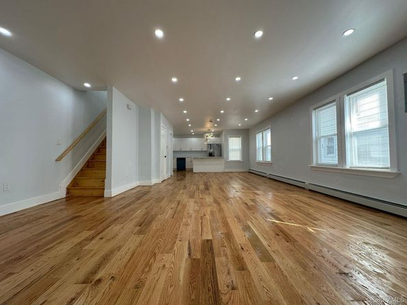 215-11 112 Avenue, Queens Village NY 11429