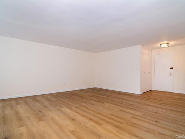 21 Fairview Avenue 217, Tuckahoe NY 10707