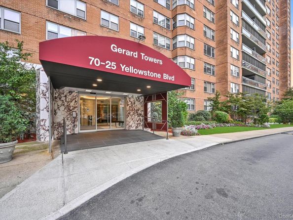 70-25 yellowstone Boulevard 14m, Forest Hills NY 11375