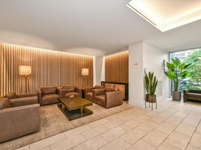 70-25 yellowstone Boulevard 14m, Forest Hills NY 11375