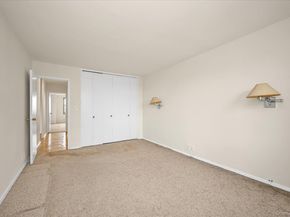 70-25 yellowstone Boulevard 14m, Forest Hills NY 11375