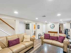 17 Wren Drive, Hauppauge NY 11788