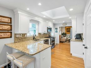 17 Wren Drive, Hauppauge NY 11788