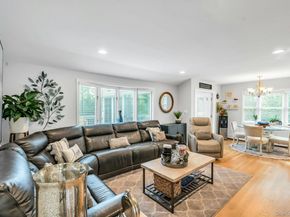 17 Wren Drive, Hauppauge NY 11788