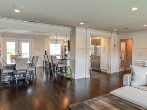 11 Dolphin Lane, West Islip NY 11795