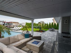 11 Dolphin Lane, West Islip NY 11795