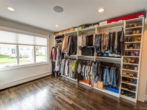 11 Dolphin Lane, West Islip NY 11795