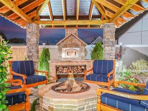 38 Quarry Lane, Levittown NY 11756