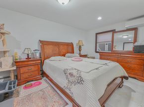 38 Quarry Lane, Levittown NY 11756
