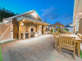 38 Quarry Lane, Levittown NY 11756