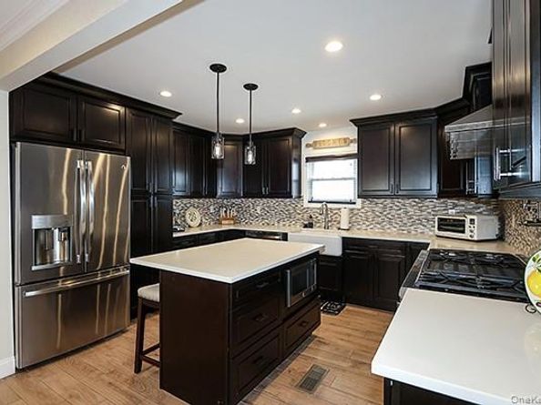 956 Hancock Avenue, Franklin Square NY 11010