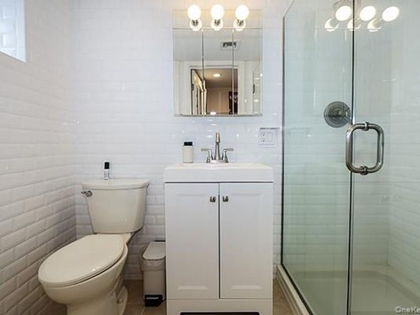 956 Hancock Avenue, Franklin Square NY 11010
