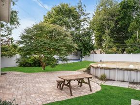 21 E Hill Drive, Smithtown NY 11787