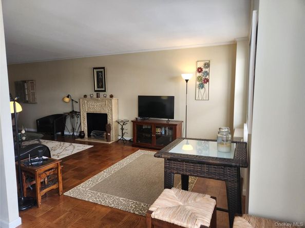 700 Shore Road 4K, Long Beach NY 11561