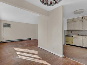 140 Arlington Avenue, Valley Stream NY 11580