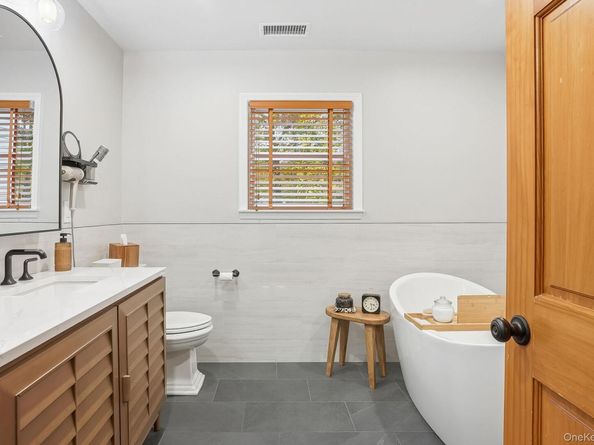 48 Dimond Avenue, Cortlandt Manor NY 10567