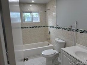 37 E Maple Street, Central Islip NY 11722