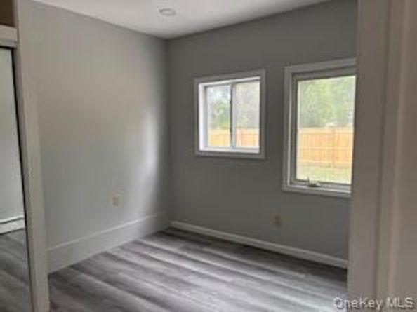 37 E Maple Street, Central Islip NY 11722