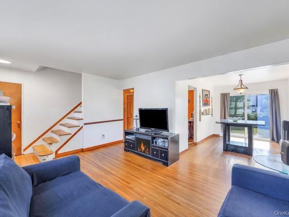 529 Clinton Avenue, Rockville Centre NY 11570