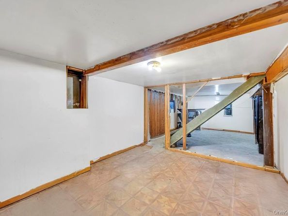 529 Clinton Avenue, Rockville Centre NY 11570