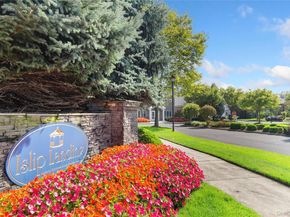 307 Medea Way, Central Islip NY 11722