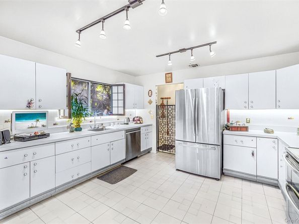271 Bread And Cheese Hollow Road, Northport NY 11768