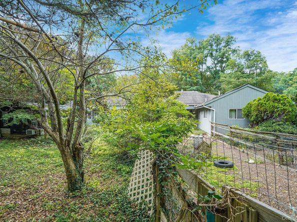 271 Bread And Cheese Hollow Road, Northport NY 11768