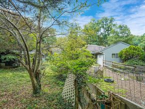 271 Bread And Cheese Hollow Road, Northport NY 11768