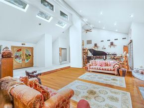 271 Bread And Cheese Hollow Road, Northport NY 11768