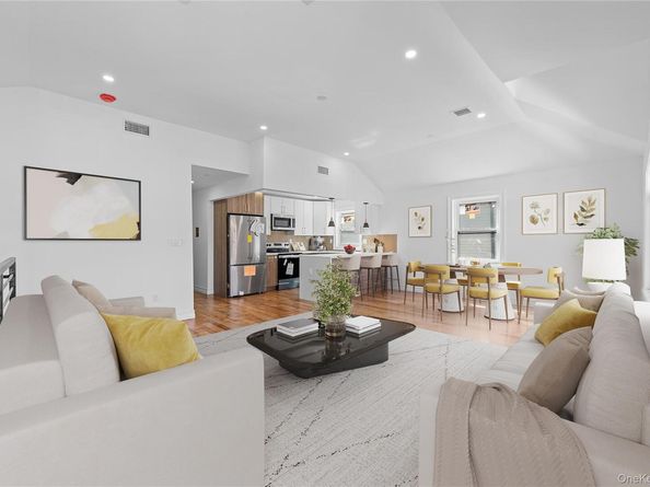 258-10 147 Road, Rosedale NY 11422