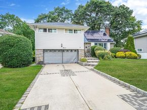 7 Wilbur Lane, Roosevelt NY 11575