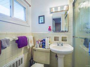 7 Wilbur Lane, Roosevelt NY 11575