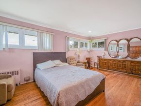 7 Wilbur Lane, Roosevelt NY 11575