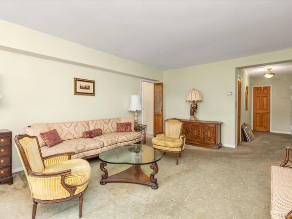 2 Fowler Avenue 228, Lynbrook NY 11563